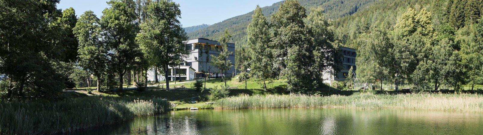 Blick auf den See beim Bildungshaus St. Michael © David Schreyer